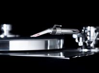 Ortofon Century Turntable - 2